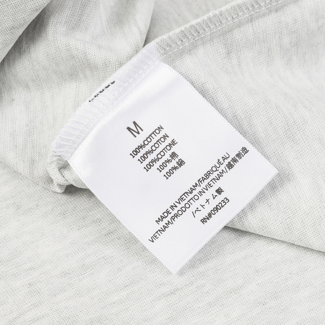Fear of God T-Shirt Style 048 detail view 7