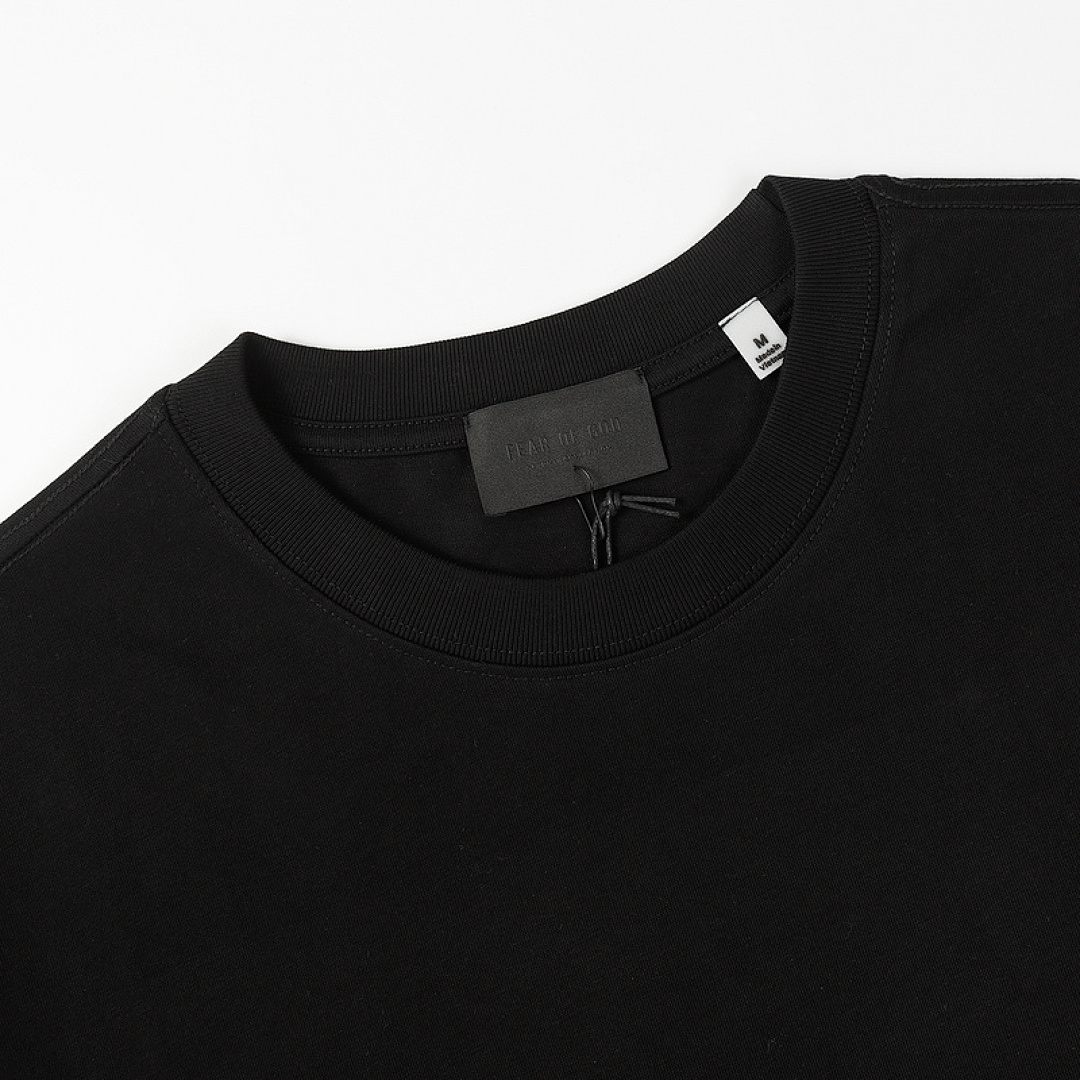 Fear of God T-Shirt Style 050 detail view 7