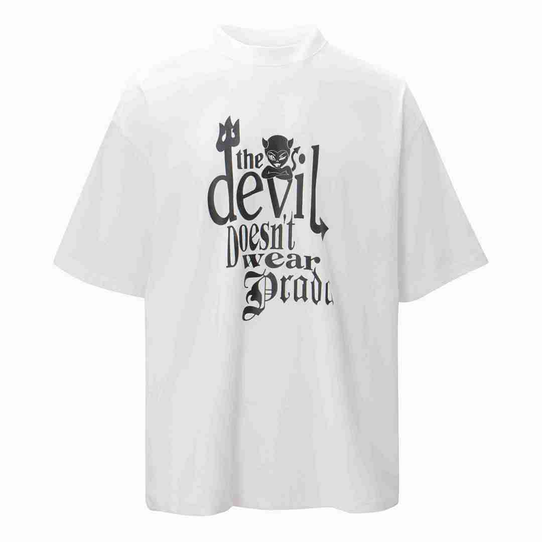 Vetements T-Shirt Style 006 detail view 1