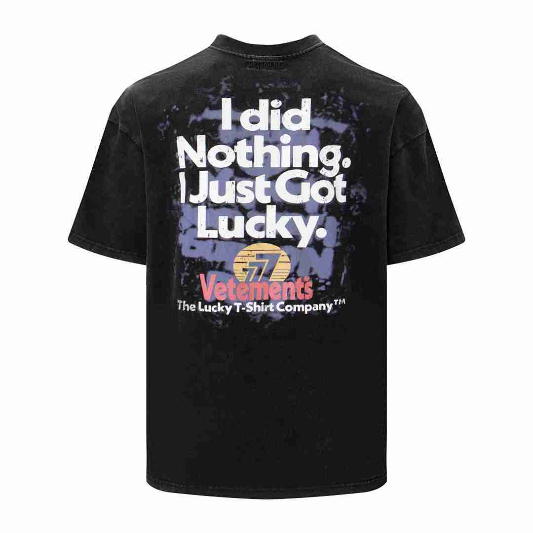Vetements T-Shirt Style 011 detail view 2