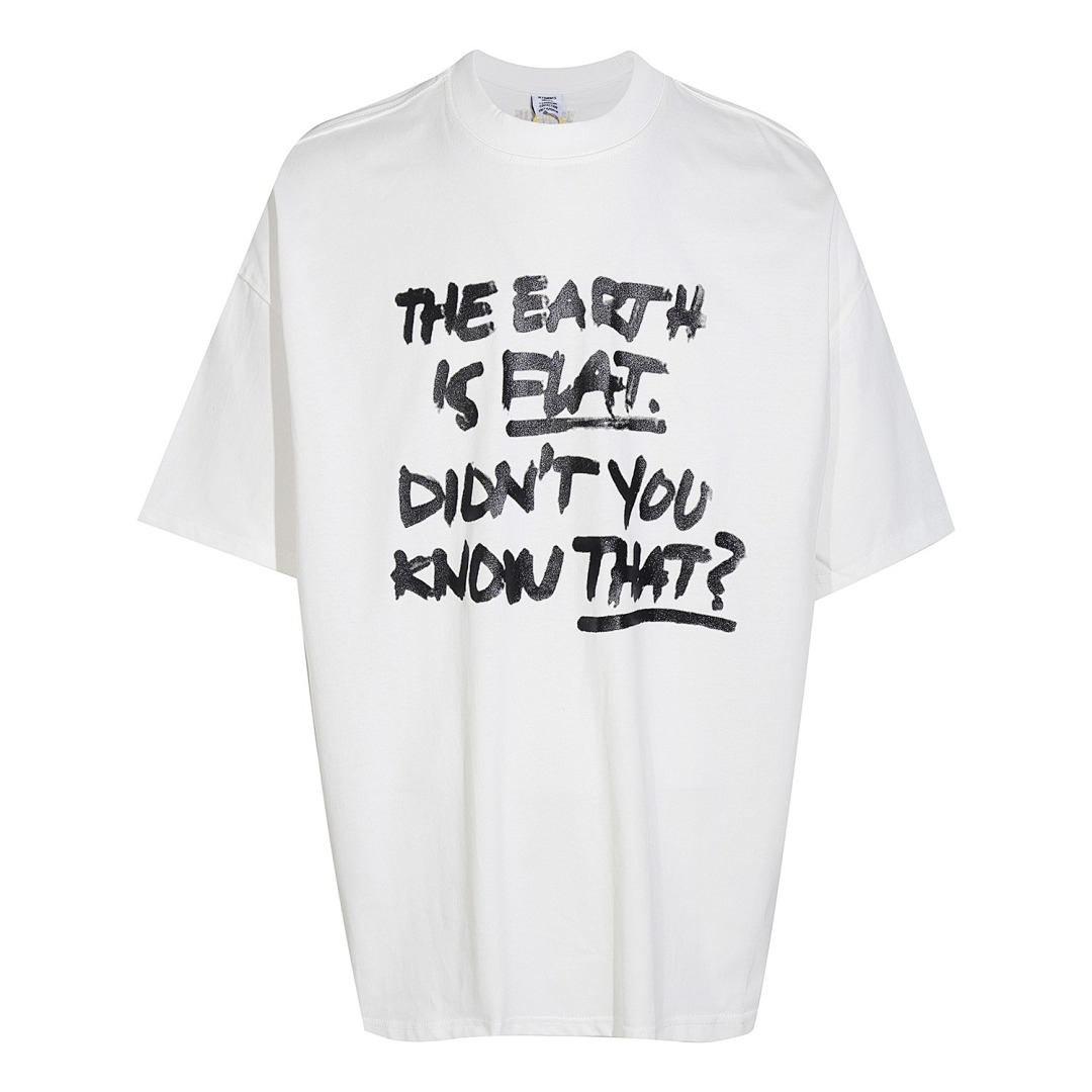 Vetements T-Shirt Style 020 detail view 1