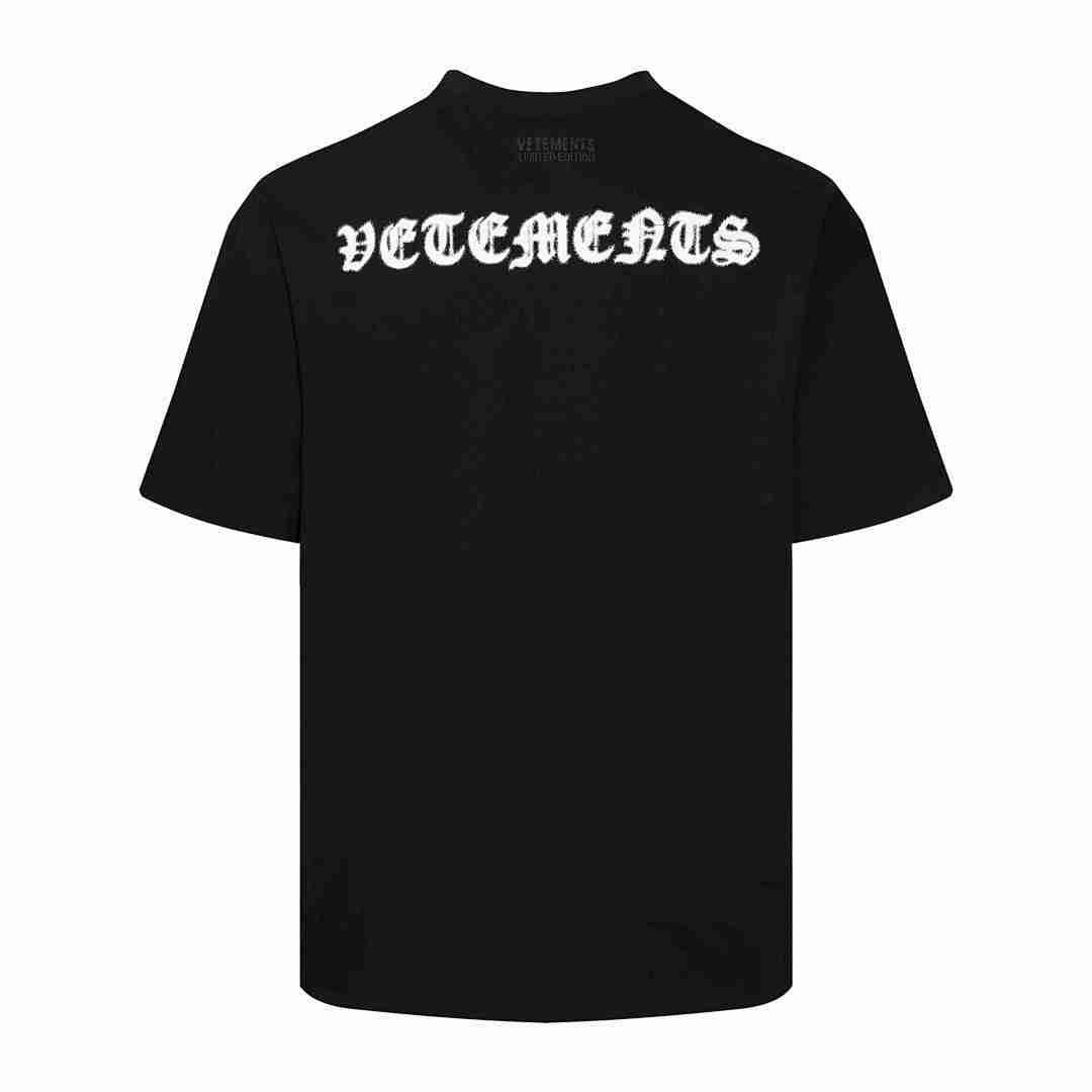 Vetements T-Shirt Style 027 detail view 1
