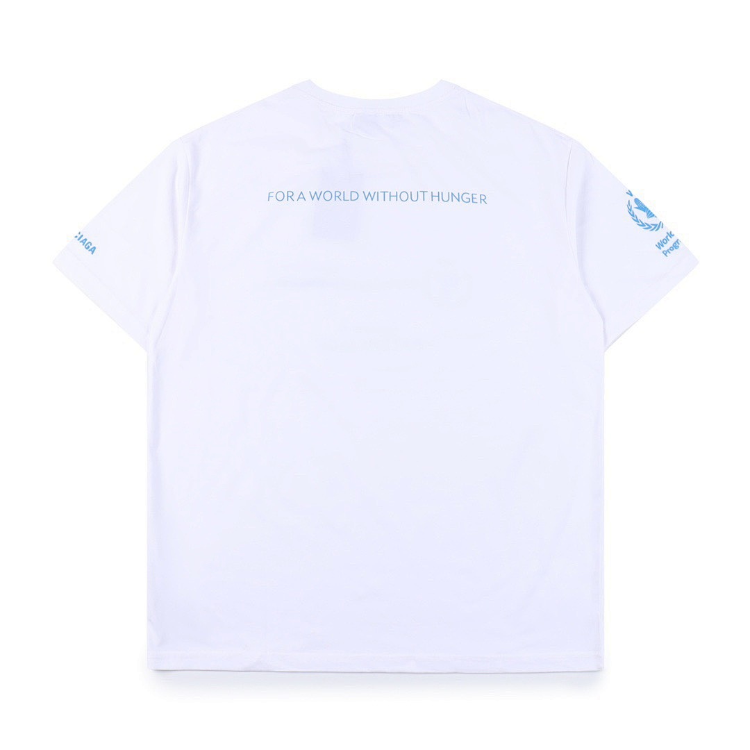 Balenciaga T-Shirt Style 132 detail view 6