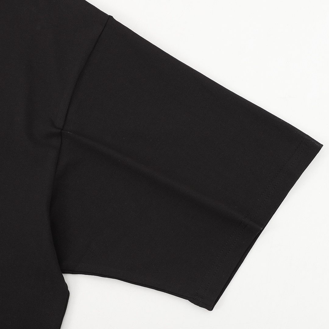 Balenciaga T-Shirt Style 134 detail view 3