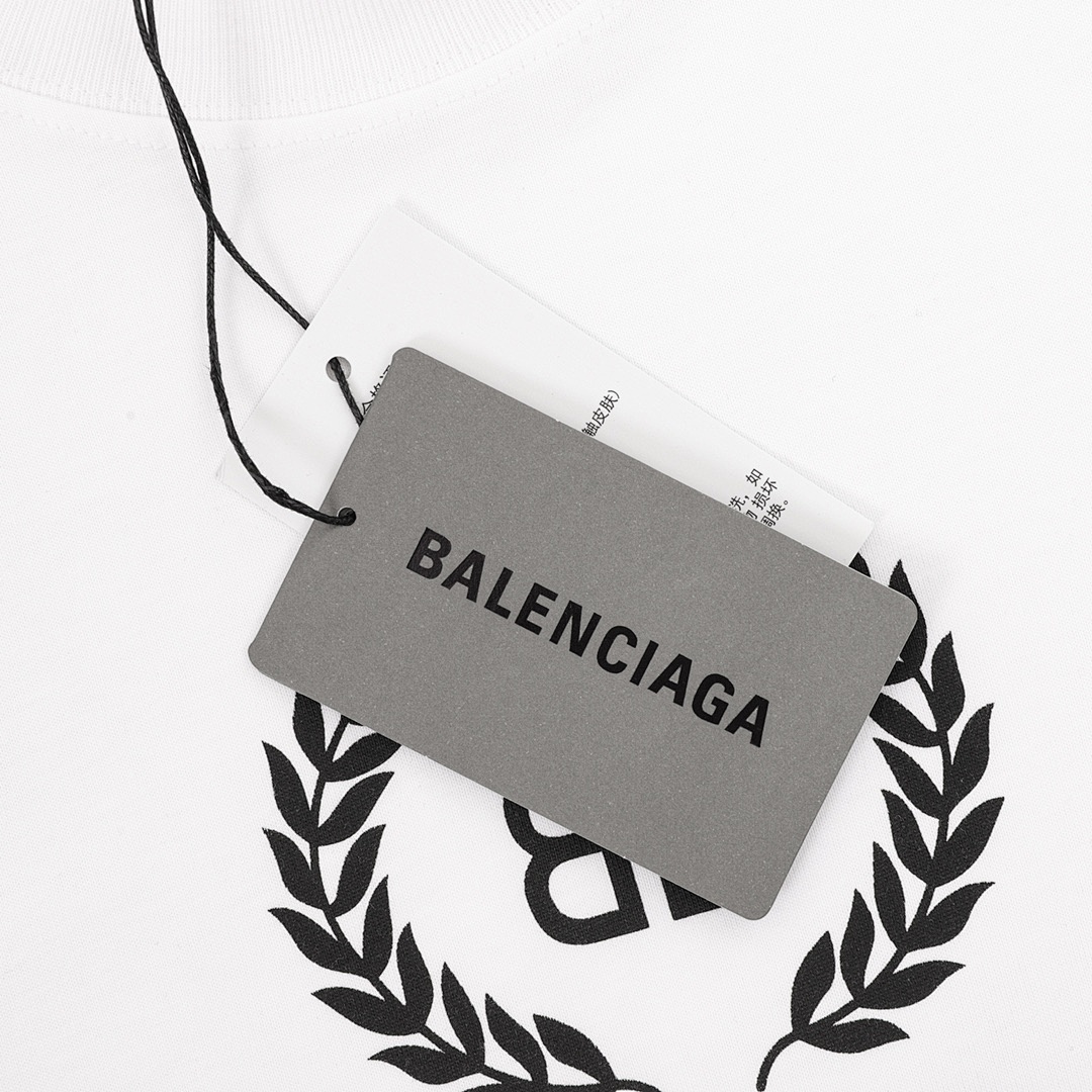 Balenciaga T-Shirt Style 136 main view