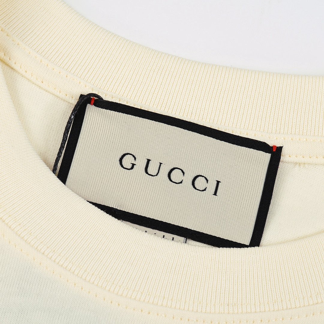 Gucci T-Shirt Style 155 detail view 4