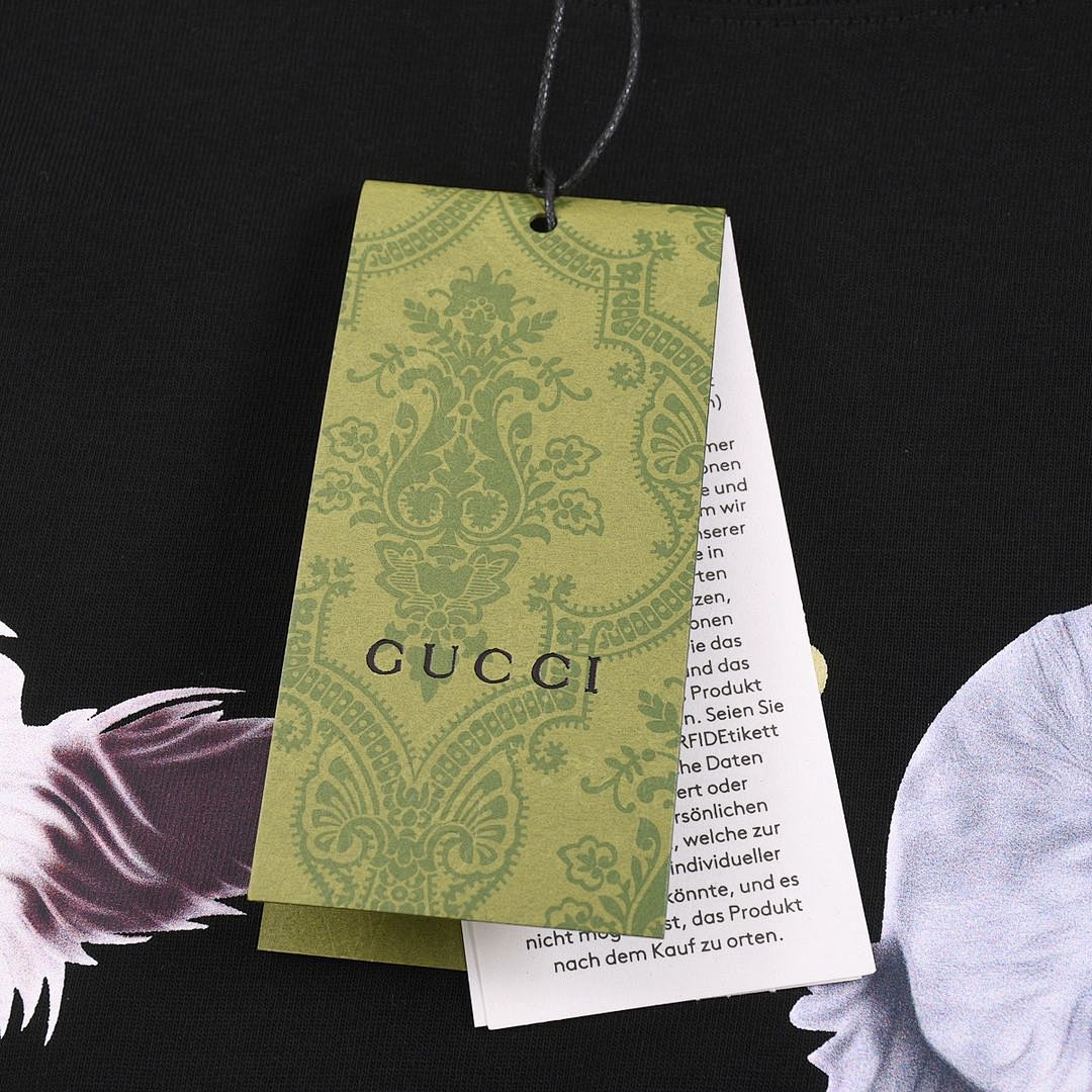 Gucci T-Shirt Style 156 detail view 1
