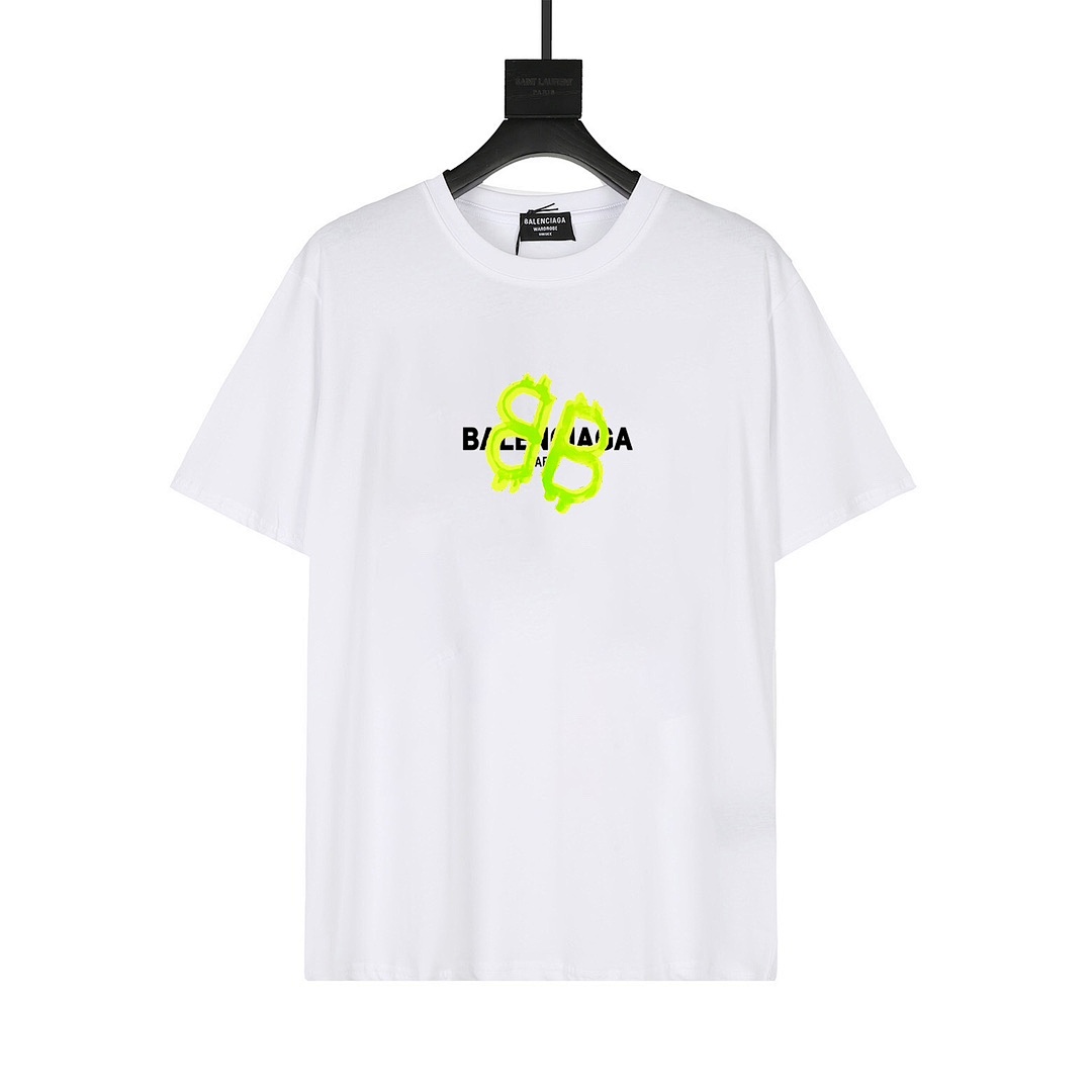 Balenciaga T-Shirt Style 149 detail view 1