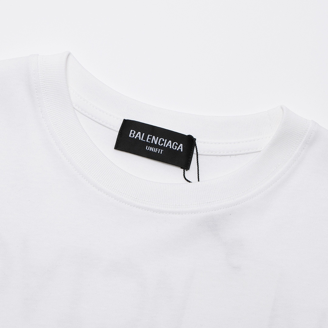 Balenciaga T-Shirt Style 152 detail view 4