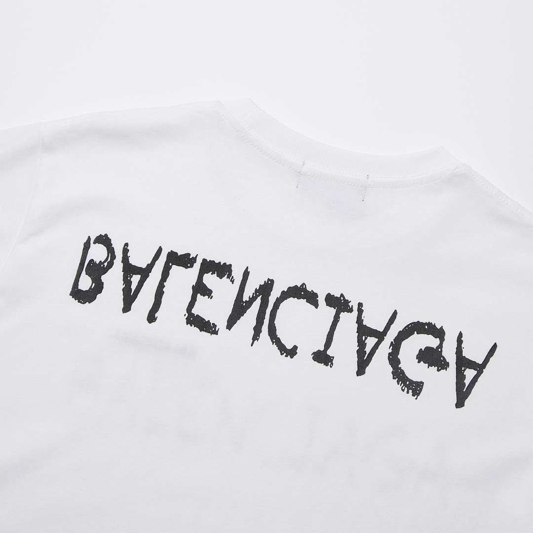 Balenciaga T-Shirt Style 152 detail view 5
