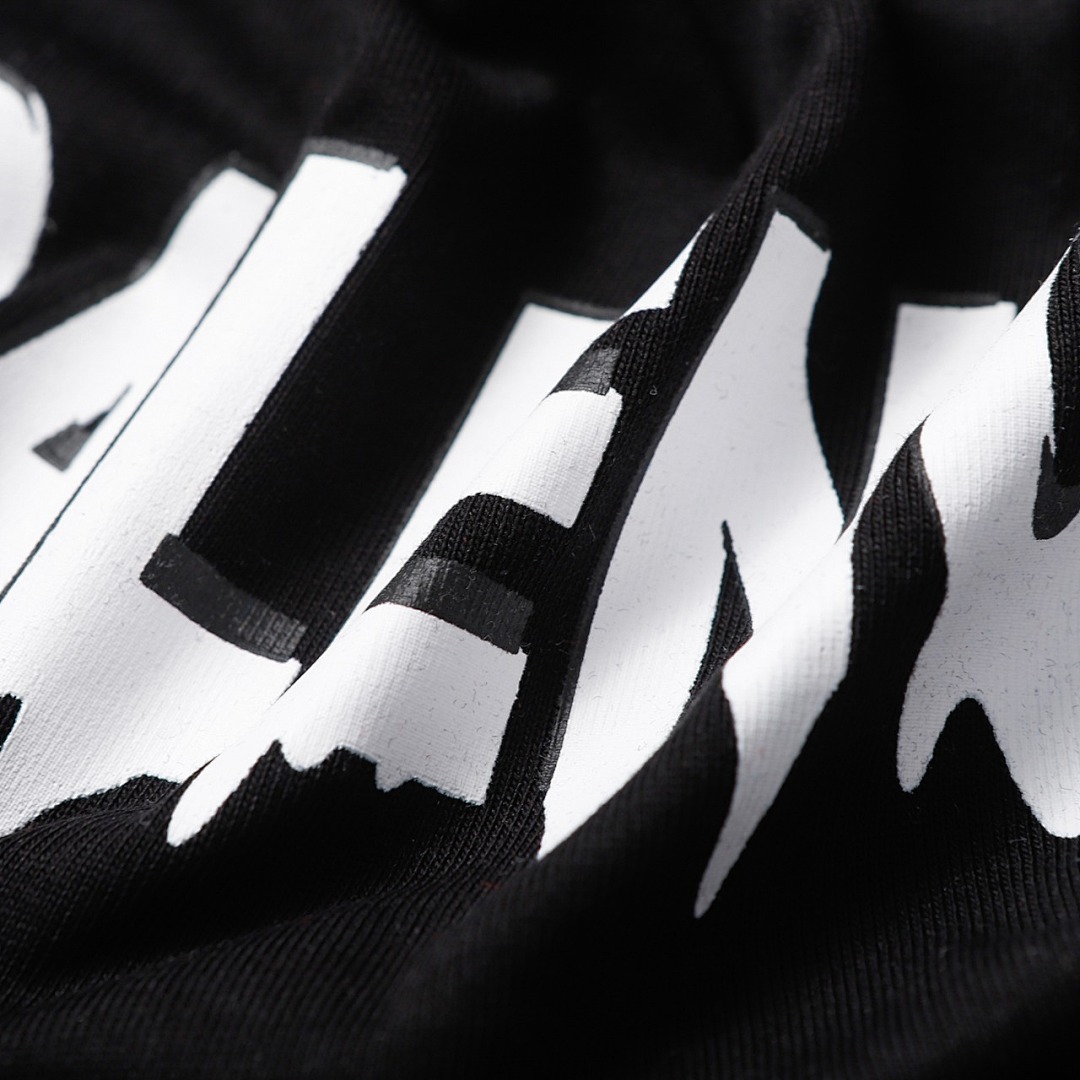 Balenciaga T-Shirt Style 165 detail view 5