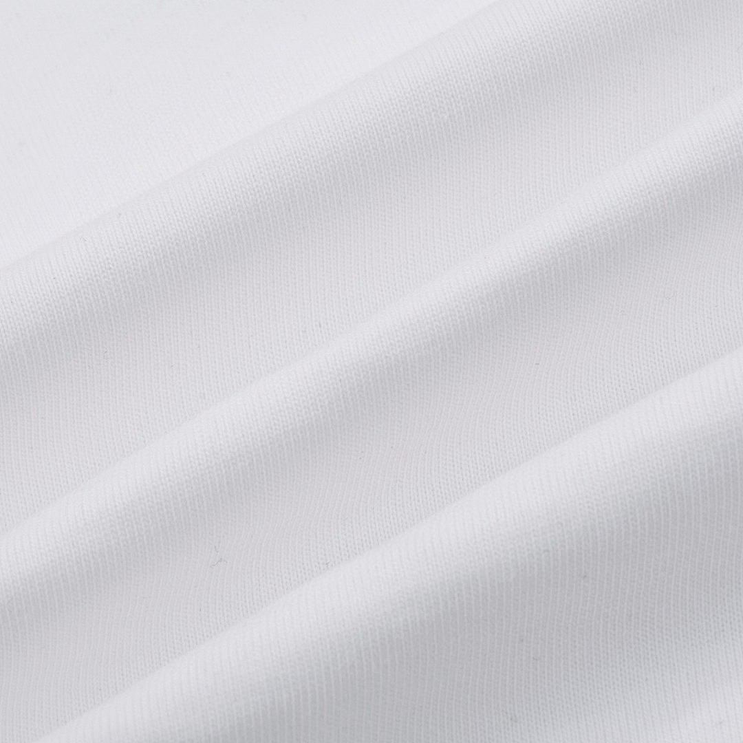 Balenciaga T-Shirt Style 172 detail view 3
