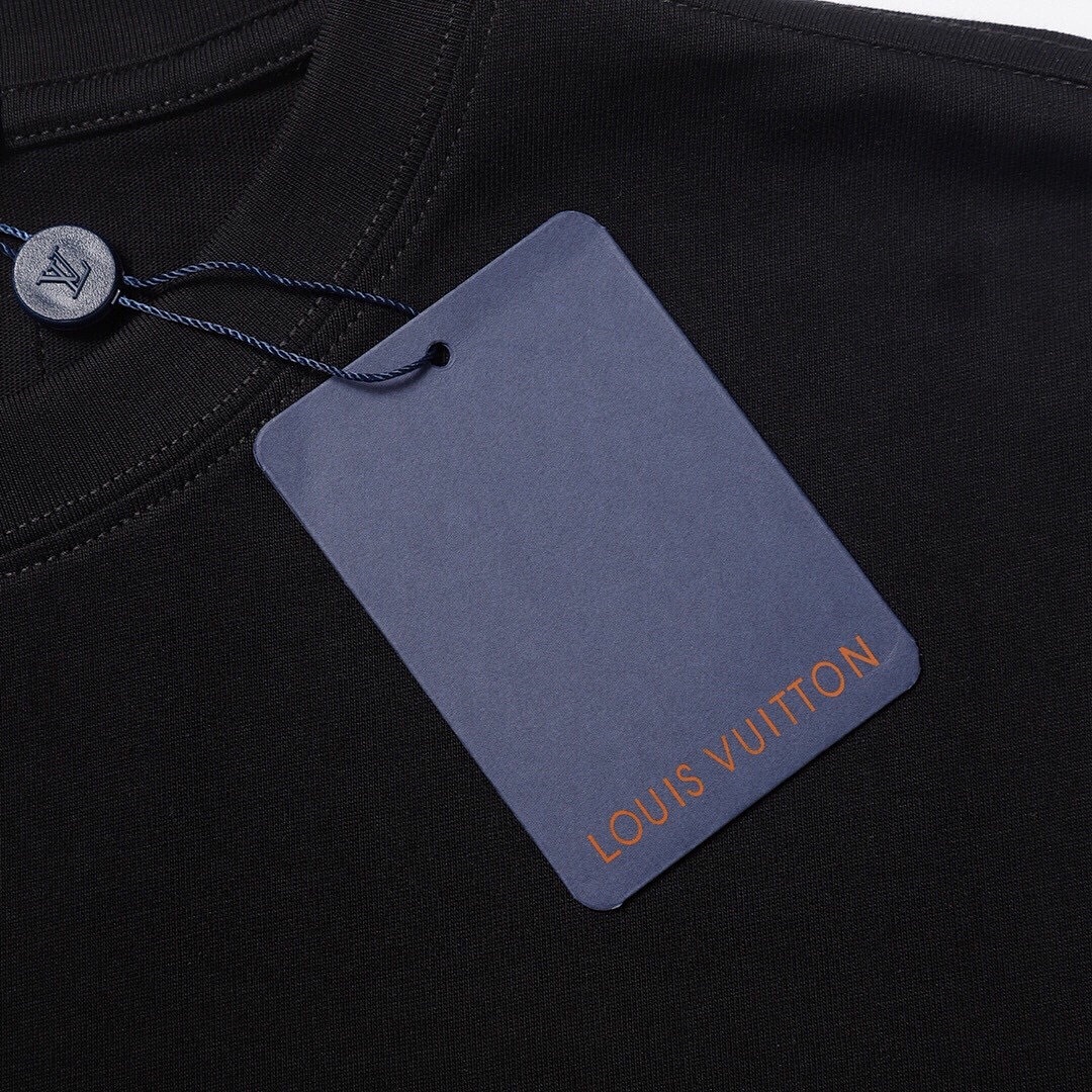 Louis Vuitton T-Shirt Style 100 main view