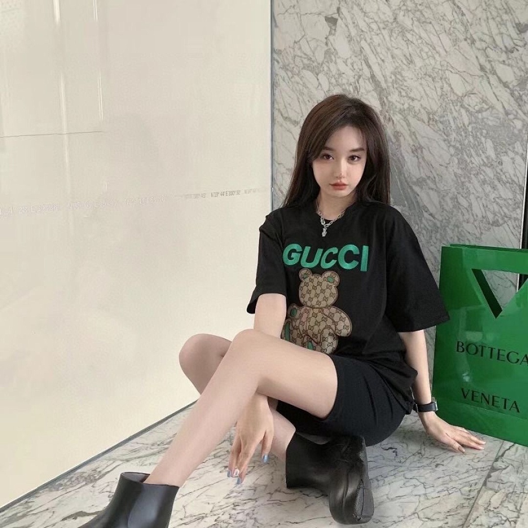 Gucci T-Shirt Style 214 detail view 2