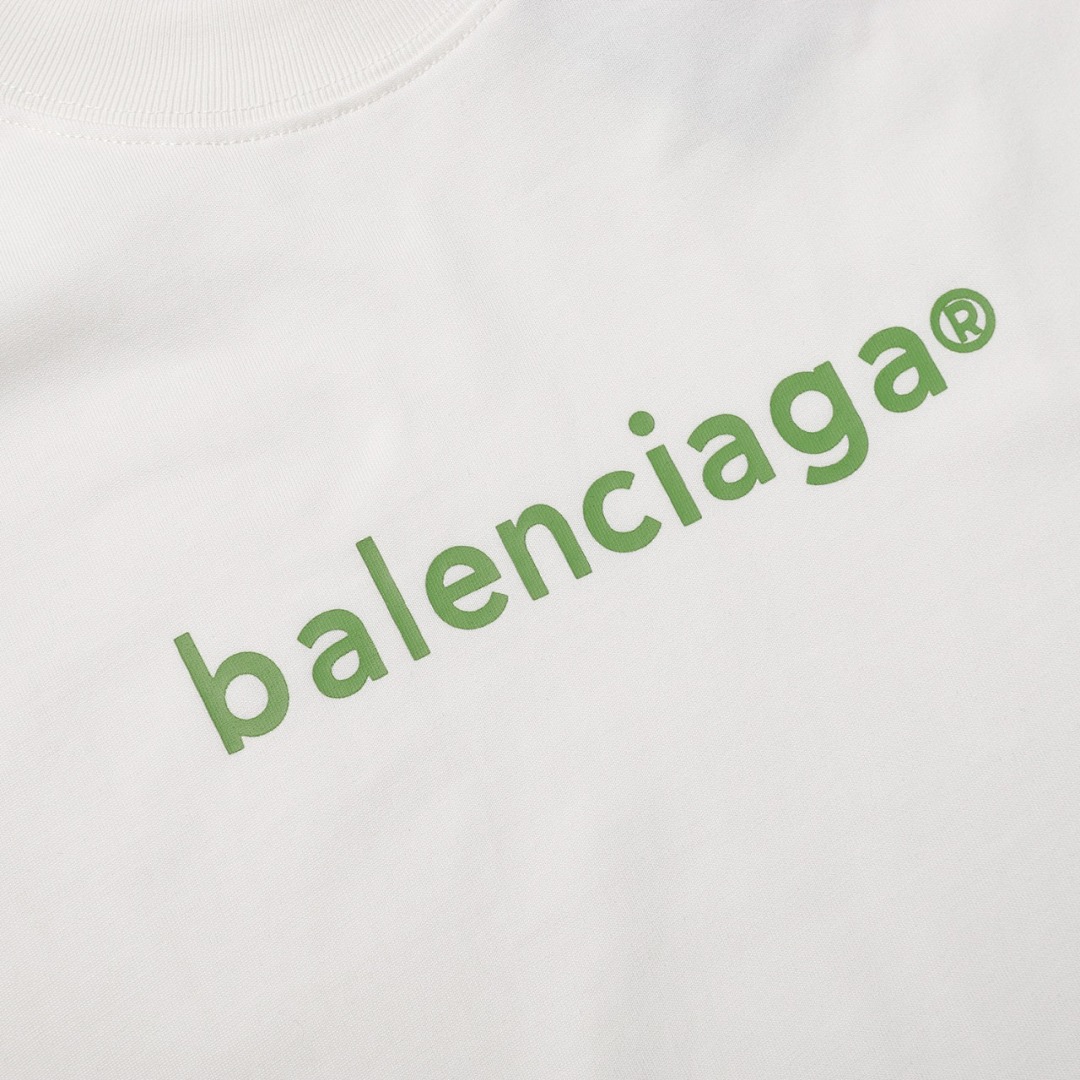 Balenciaga T-Shirt Style 200 detail view 1