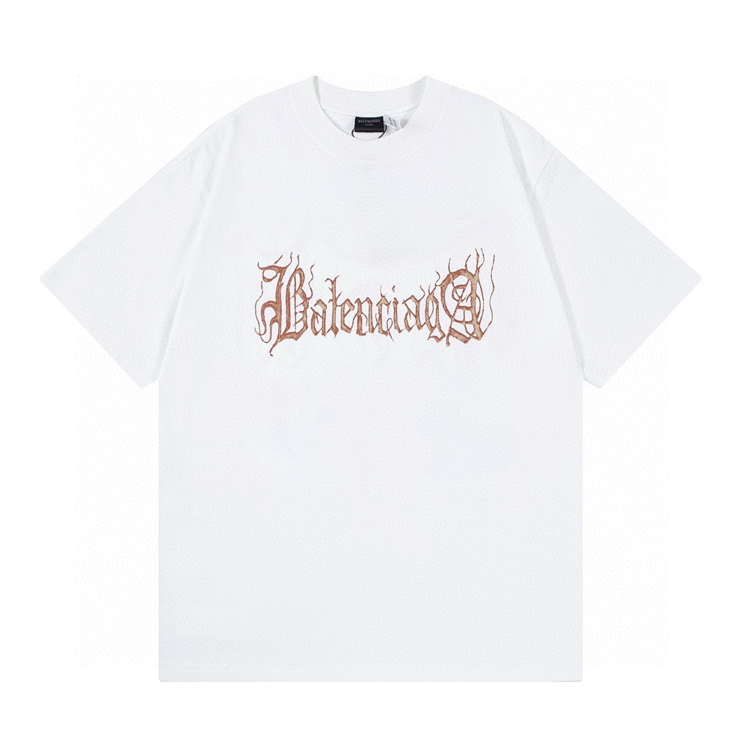 Balenciaga T-Shirt Style 230 detail view 1