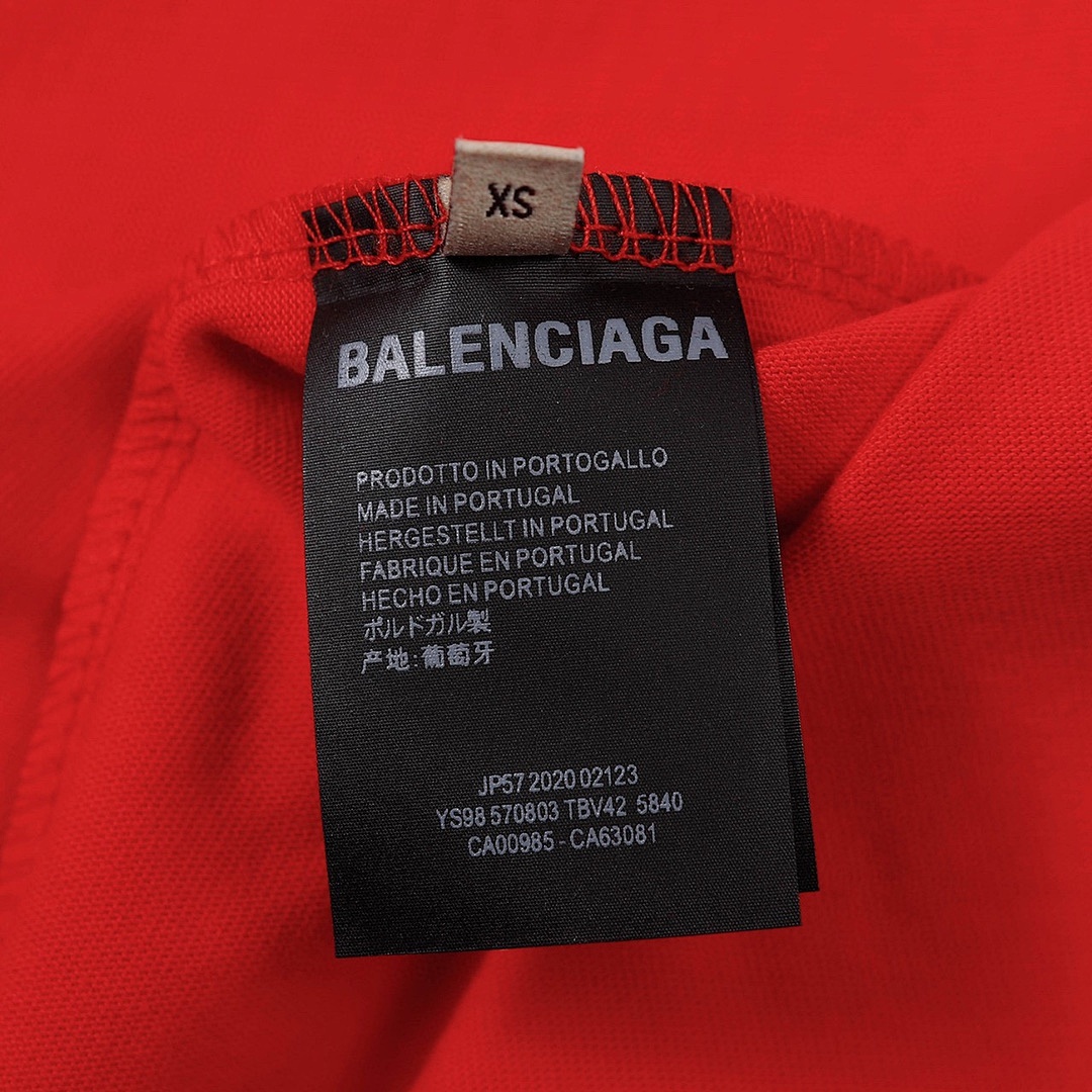 Balenciaga T-Shirt Style 236 detail view 1