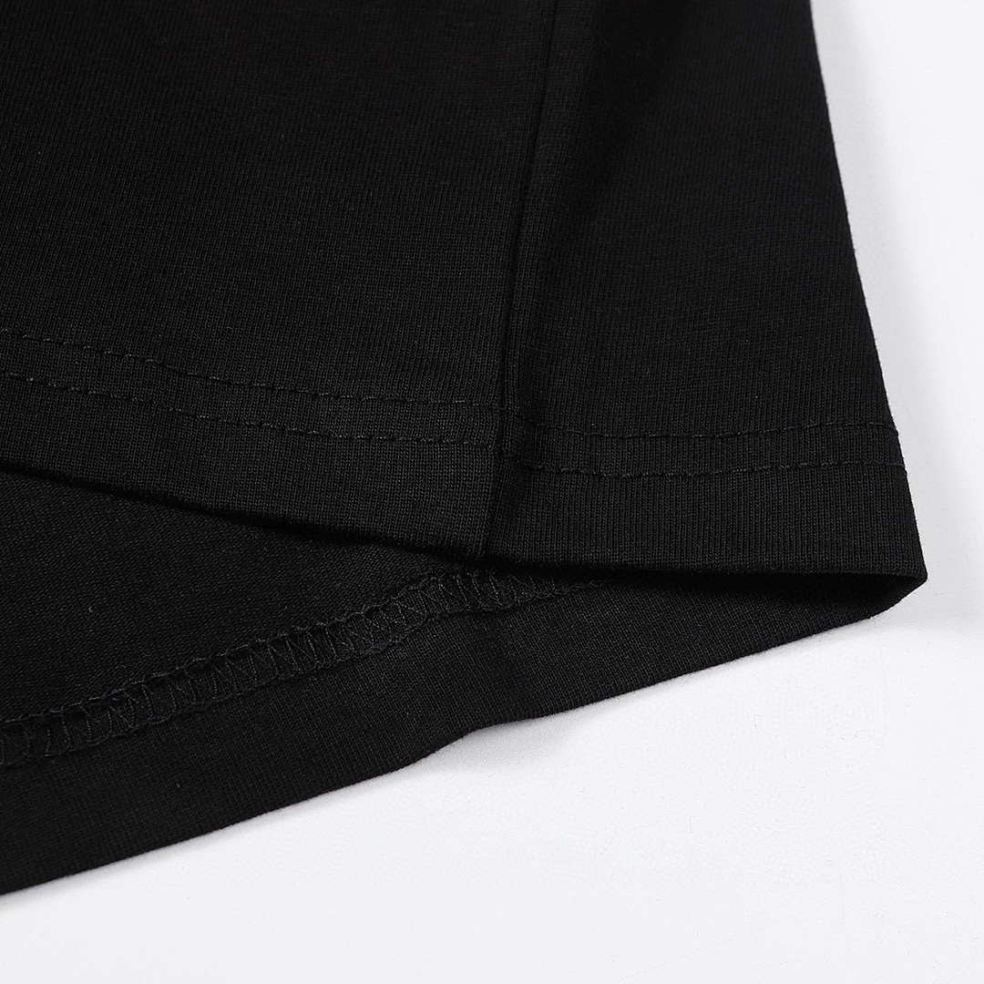 Balenciaga T-Shirt Style 237 detail view 1