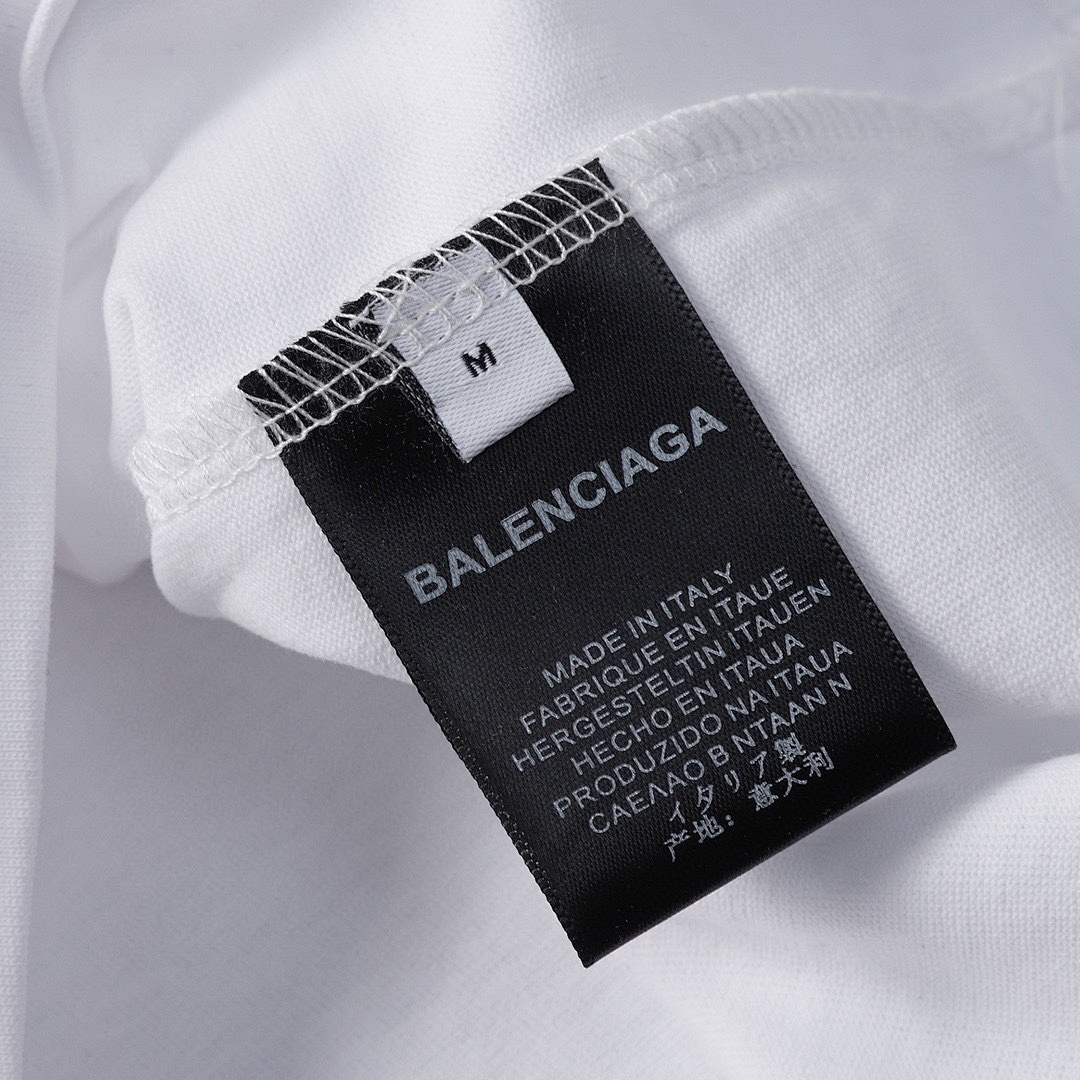 Balenciaga T-Shirt Style 240 detail view 1