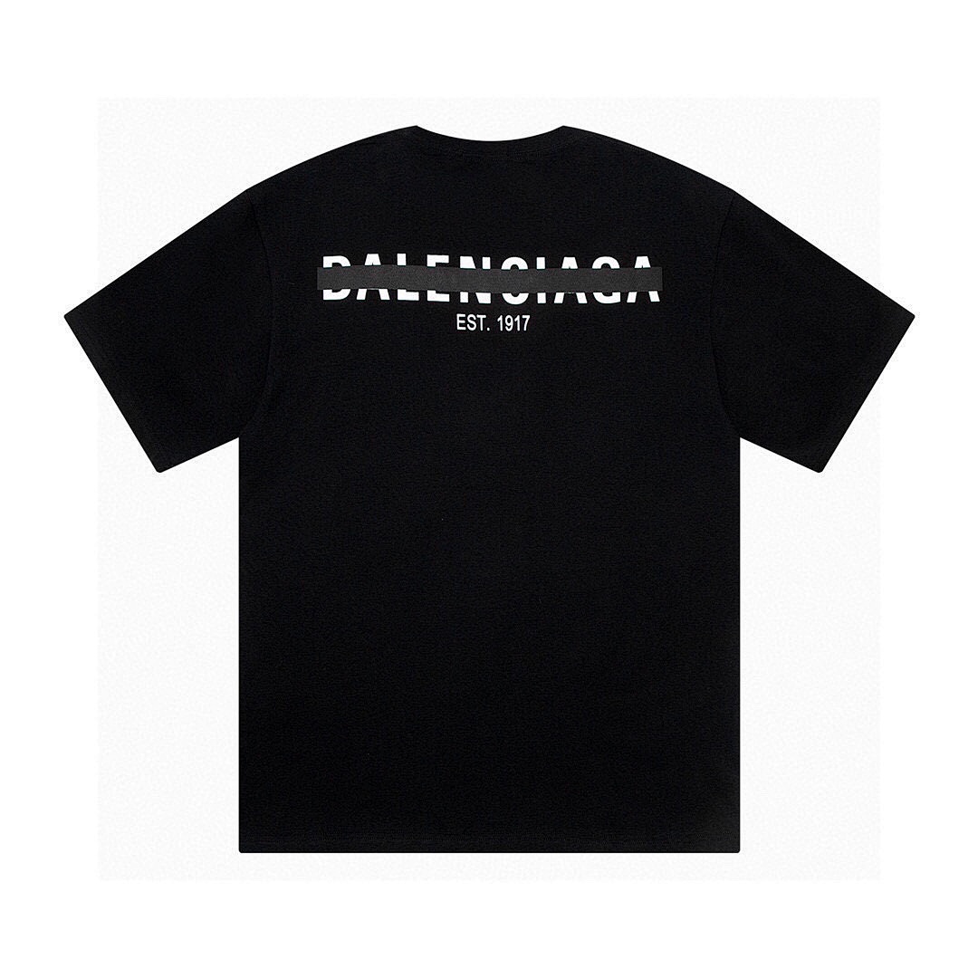 Balenciaga T-Shirt Style 241 detail view 1