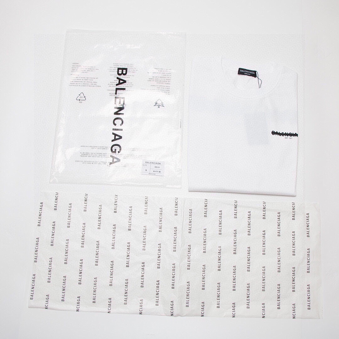 Balenciaga T-Shirt Style 242 main view