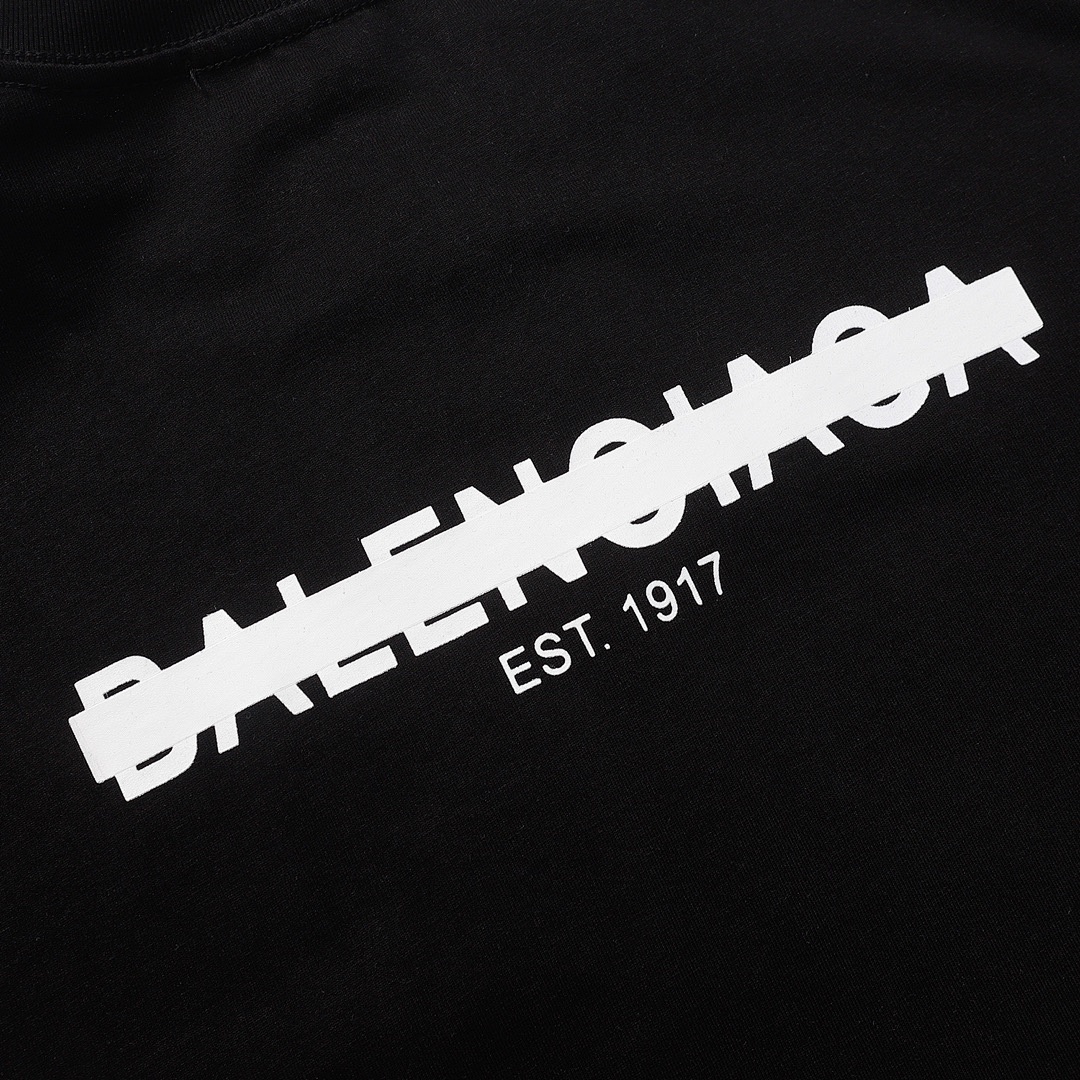 Balenciaga T-Shirt Style 244 main view