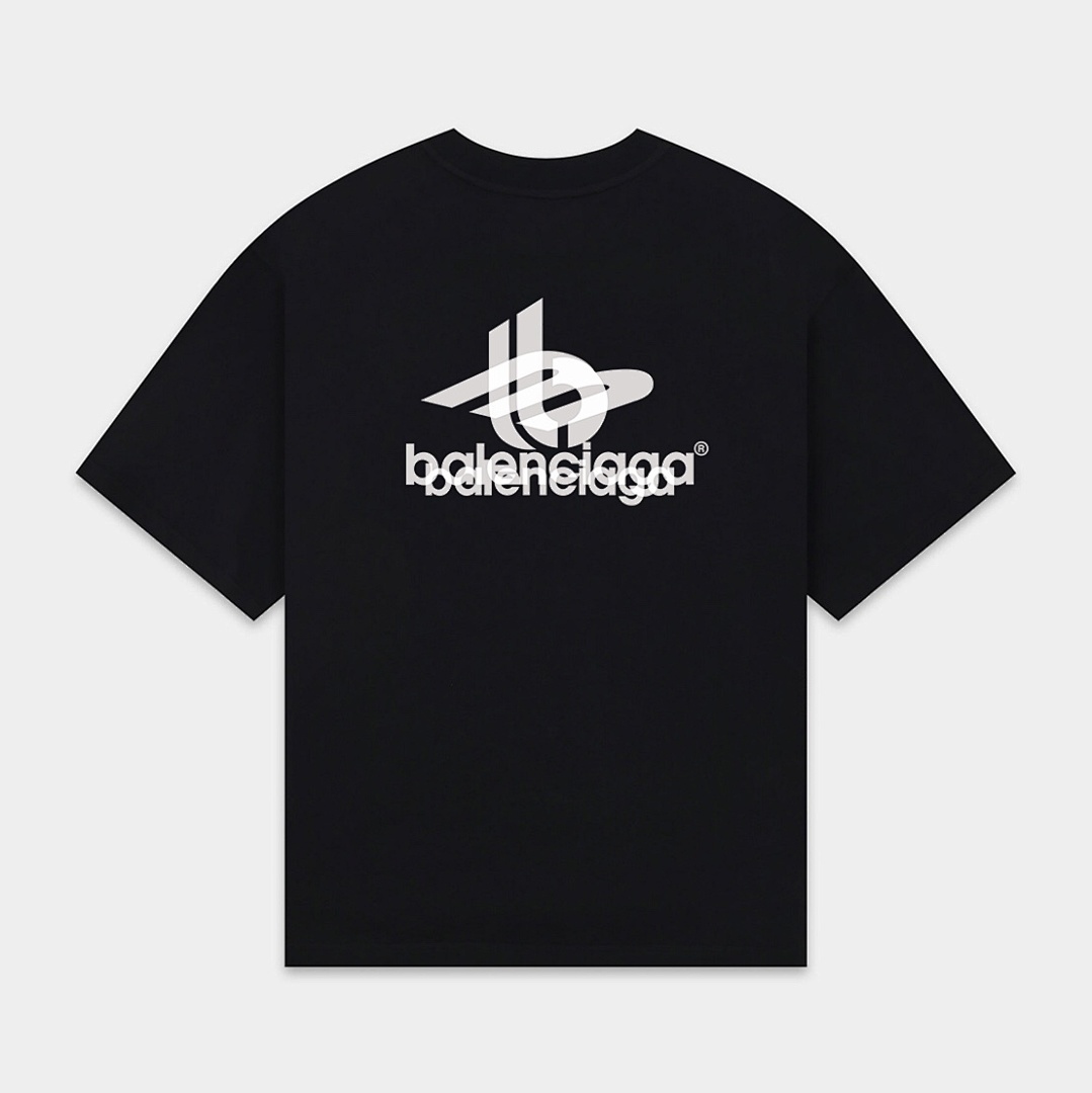 Balenciaga T-Shirt Style 246 detail view 6