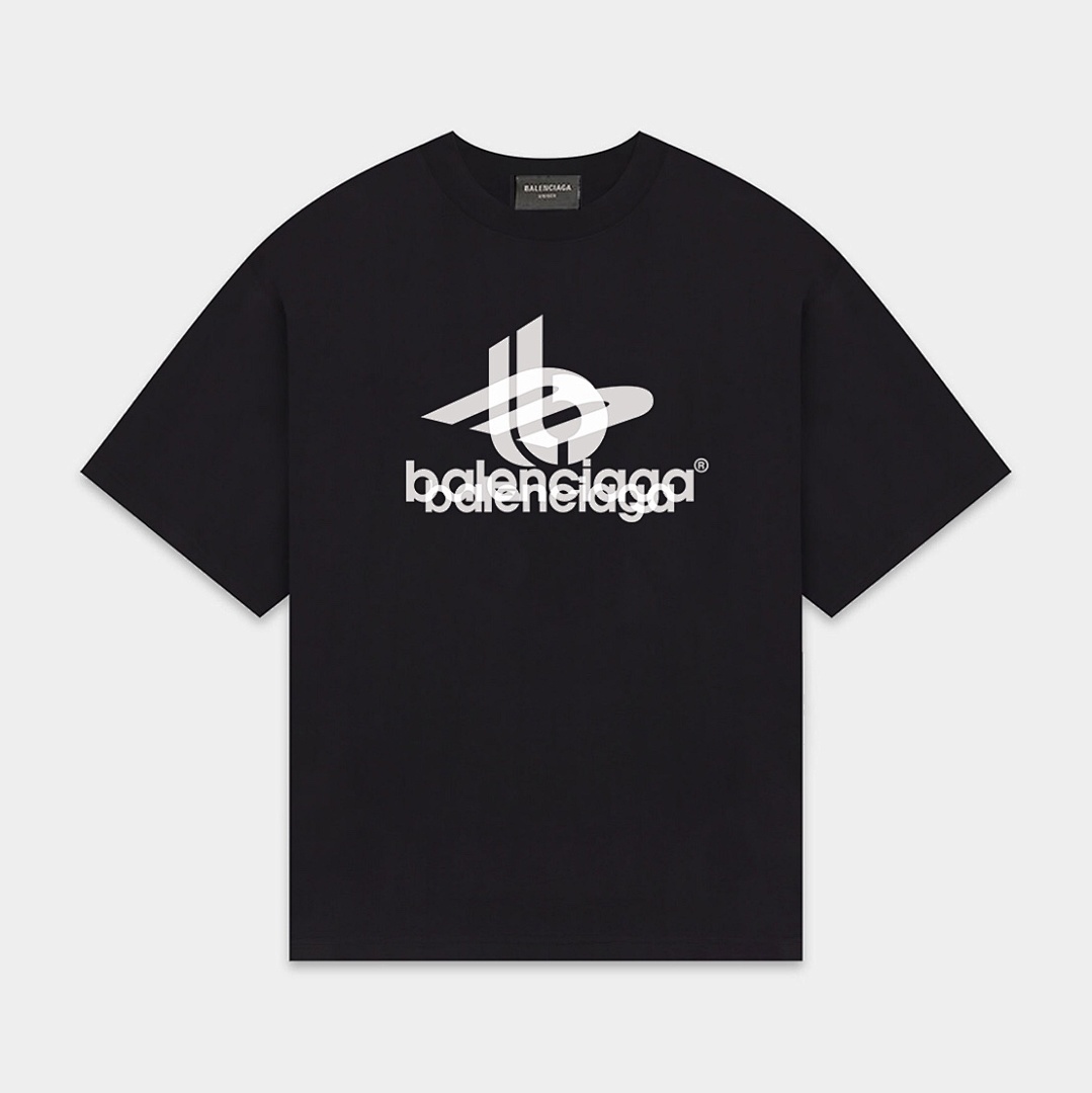 Balenciaga T-Shirt Style 246 detail view 7