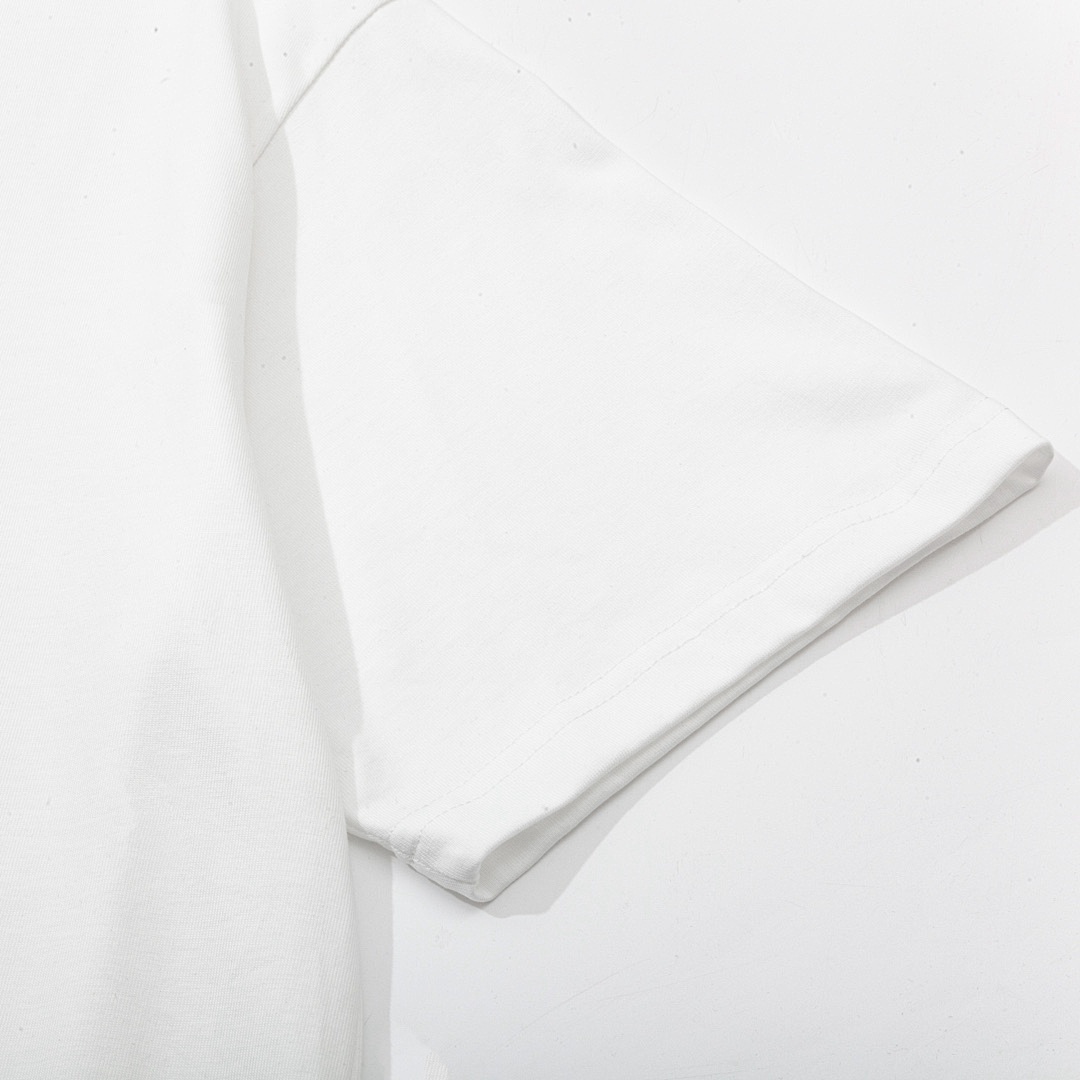 Louis Vuitton T-Shirt Style 108 detail view 2
