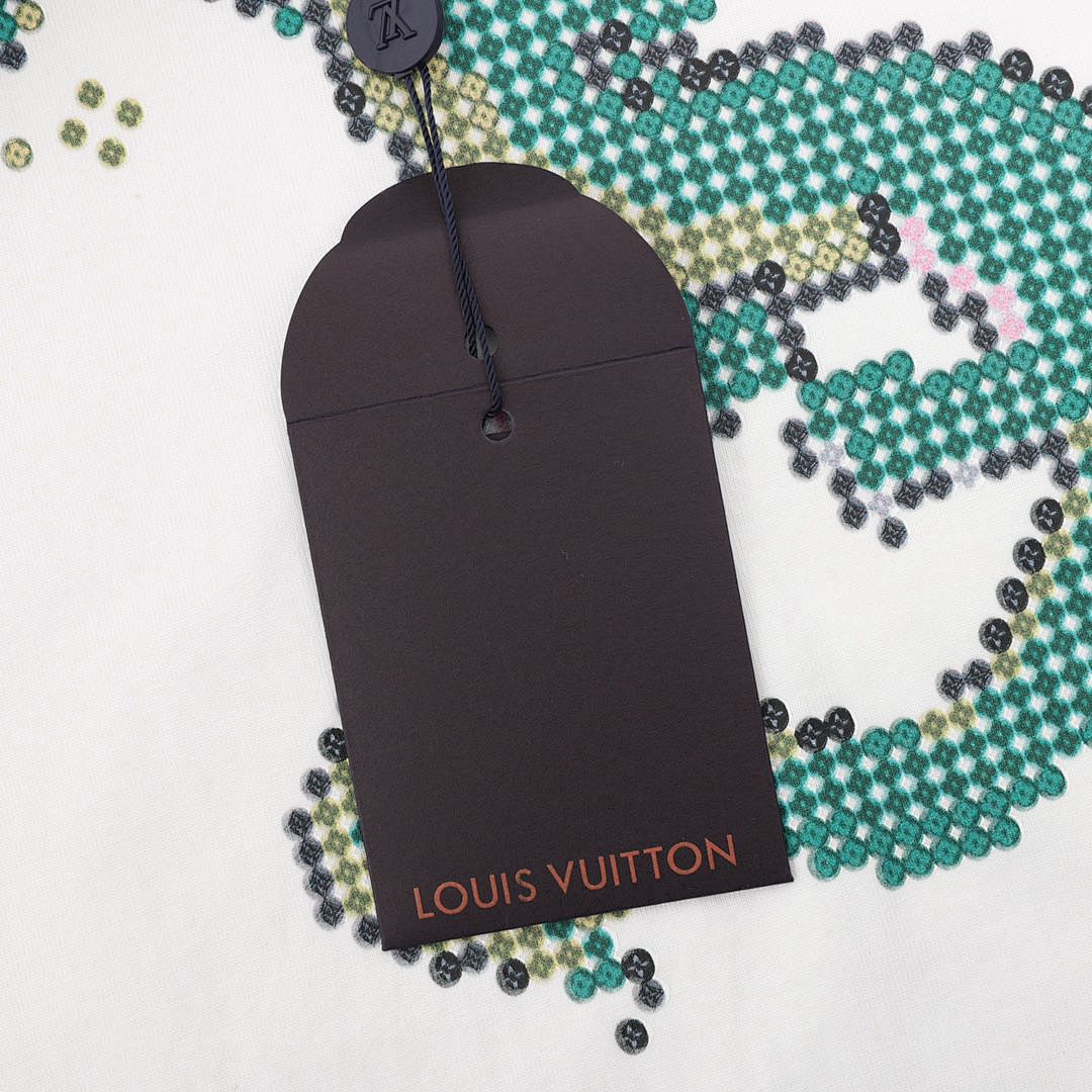 Louis Vuitton T-Shirt Style 112 detail view 4
