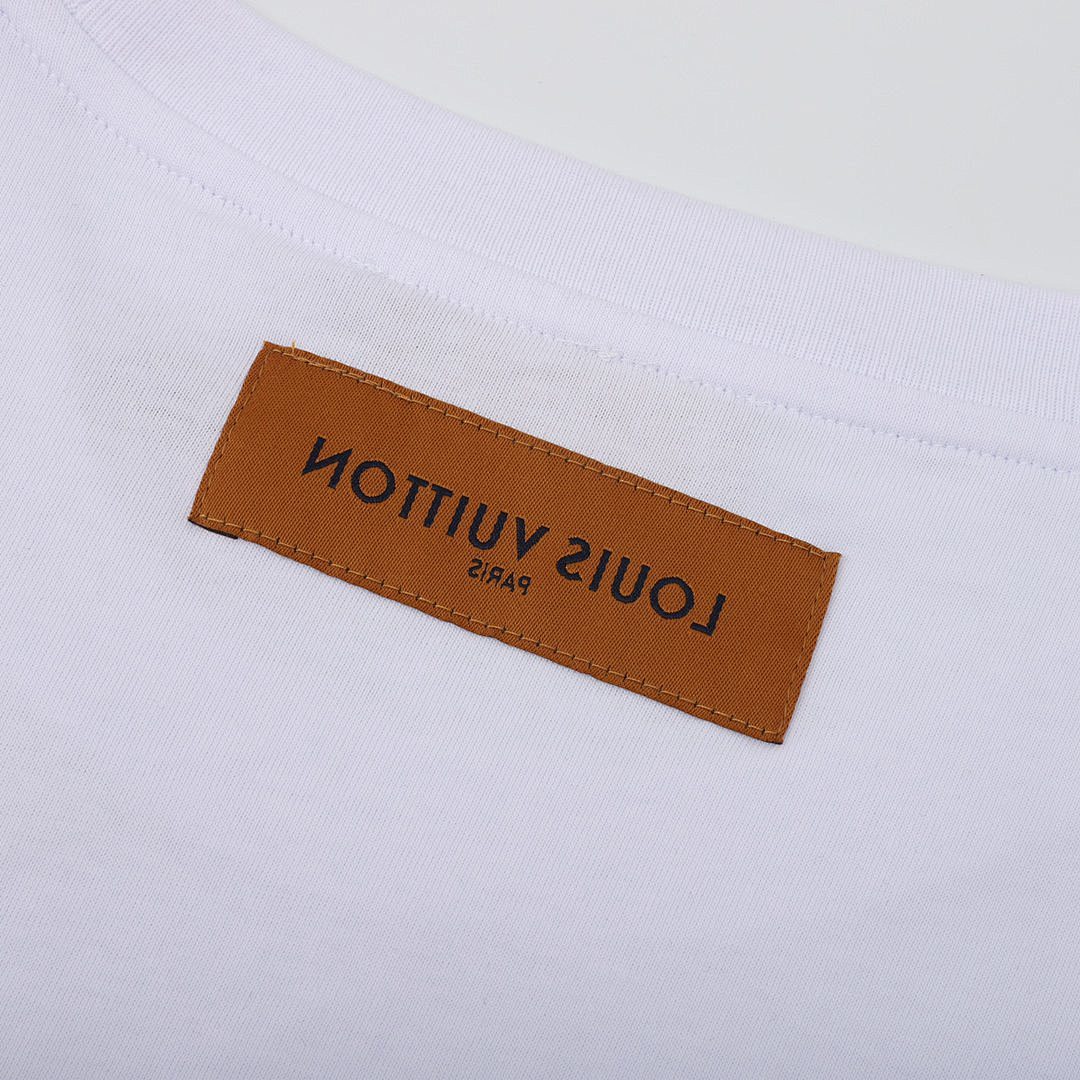 Louis Vuitton T-Shirt Style 147 detail view 1