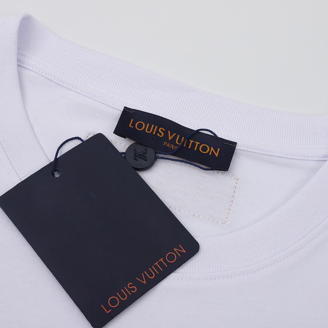 Louis Vuitton T-Shirt Style 147 detail view 4