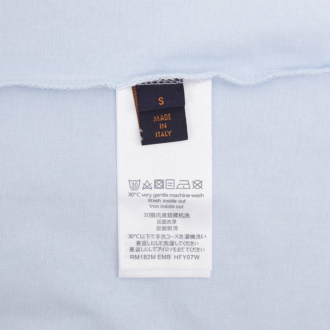 Louis Vuitton T-Shirt Style 151 detail view 2