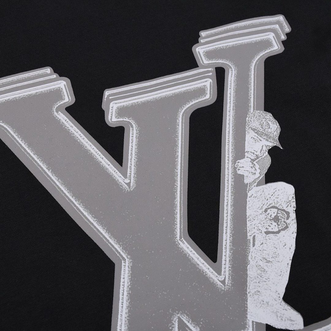 Louis Vuitton T-Shirt Style 156 detail view 4