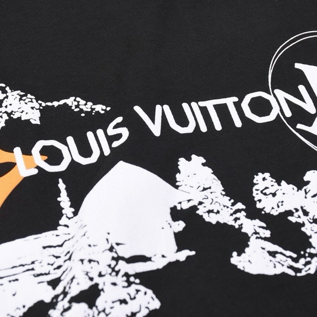 Louis Vuitton T-Shirt Style 157 detail view 1