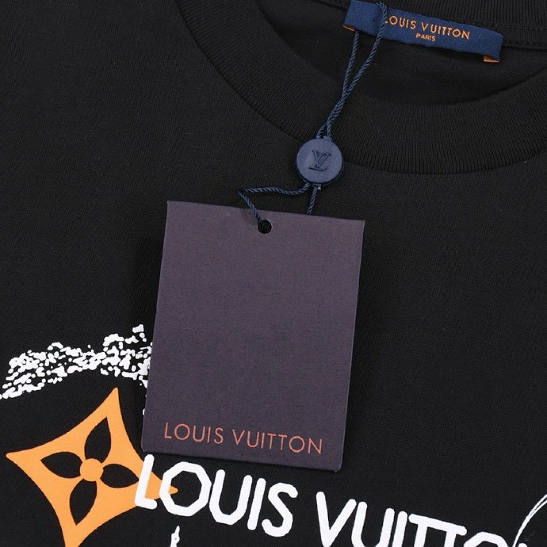 Louis Vuitton T-Shirt Style 157 detail view 2