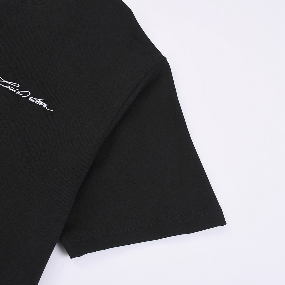 Louis Vuitton T-Shirt Style 164 detail view 2