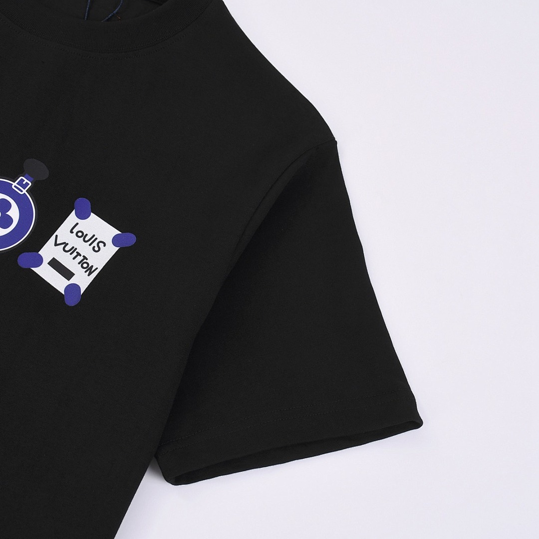 Louis Vuitton T-Shirt Style 165 detail view 2