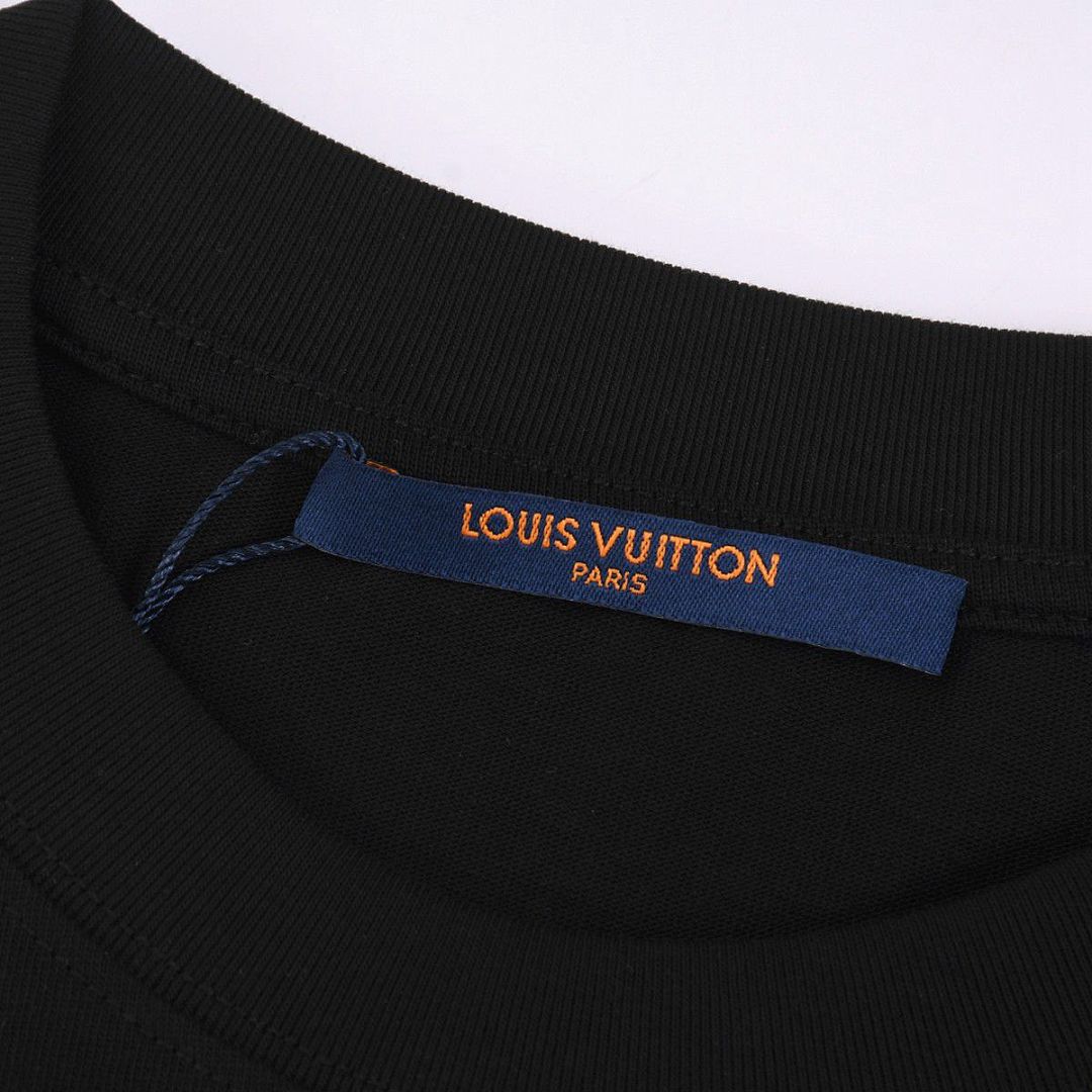 Louis Vuitton T-Shirt Style 166 detail view 4