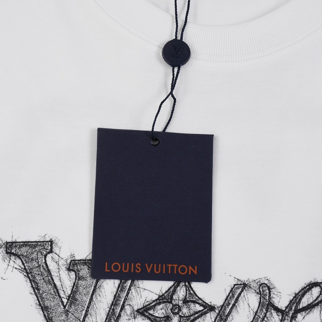 Louis Vuitton T-Shirt Style 168 detail view 2