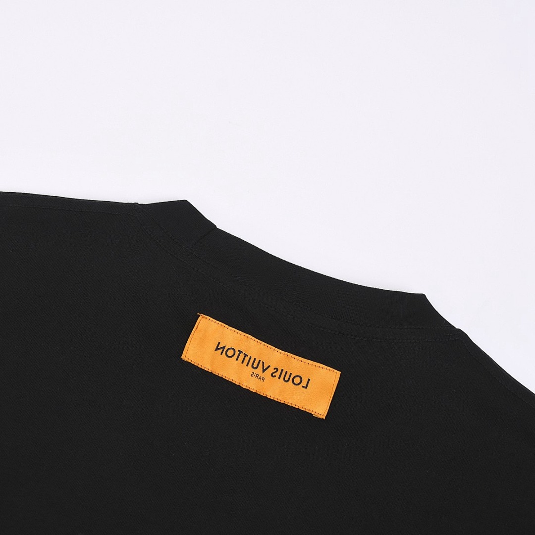 Louis Vuitton T-Shirt Style 170 detail view 1