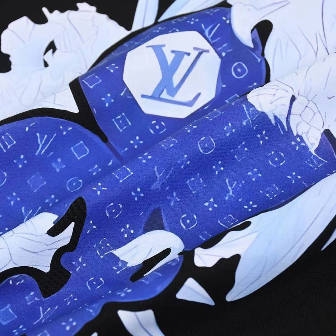 Louis Vuitton T-Shirt Style 170 detail view 4