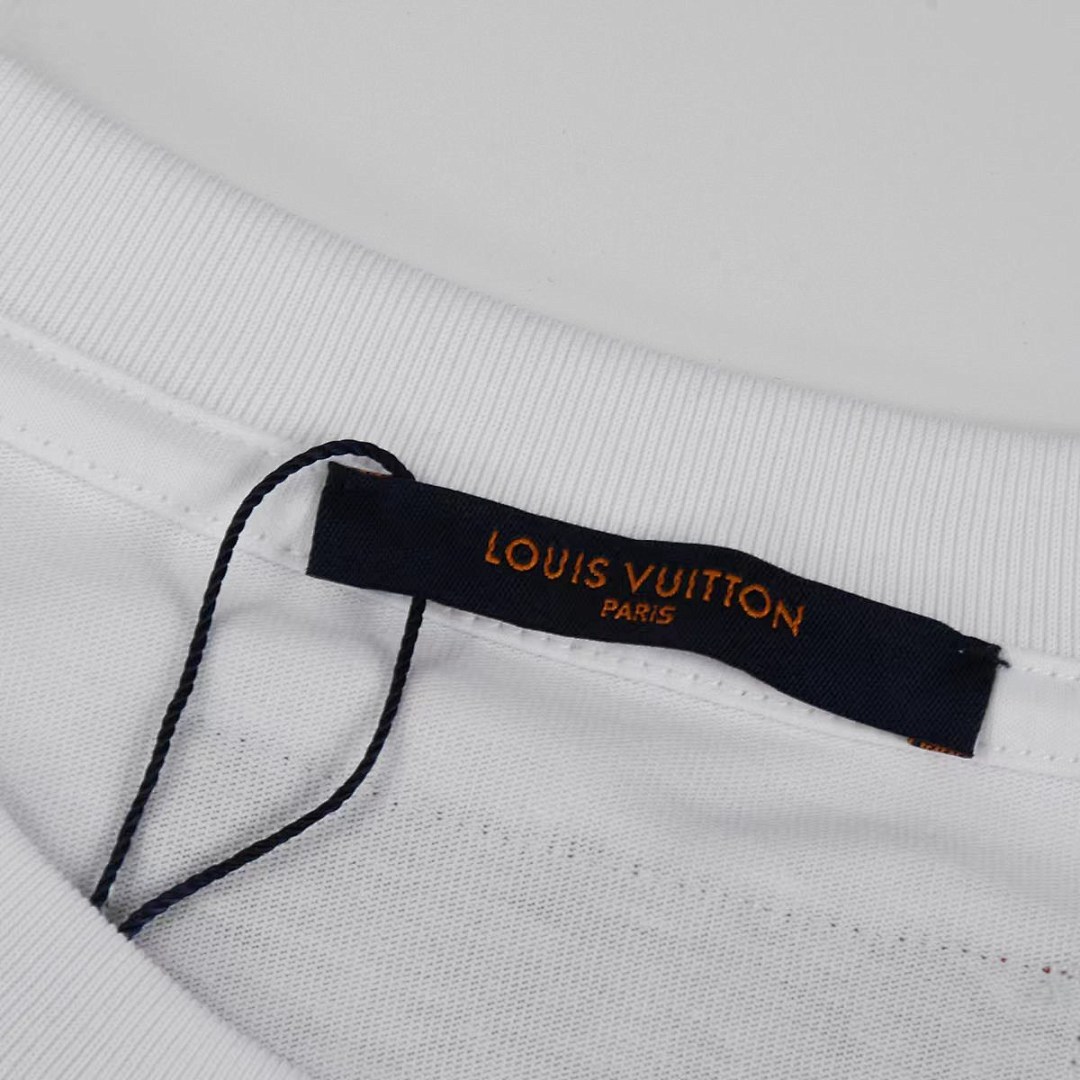 Louis Vuitton T-Shirt Style 171 detail view 1