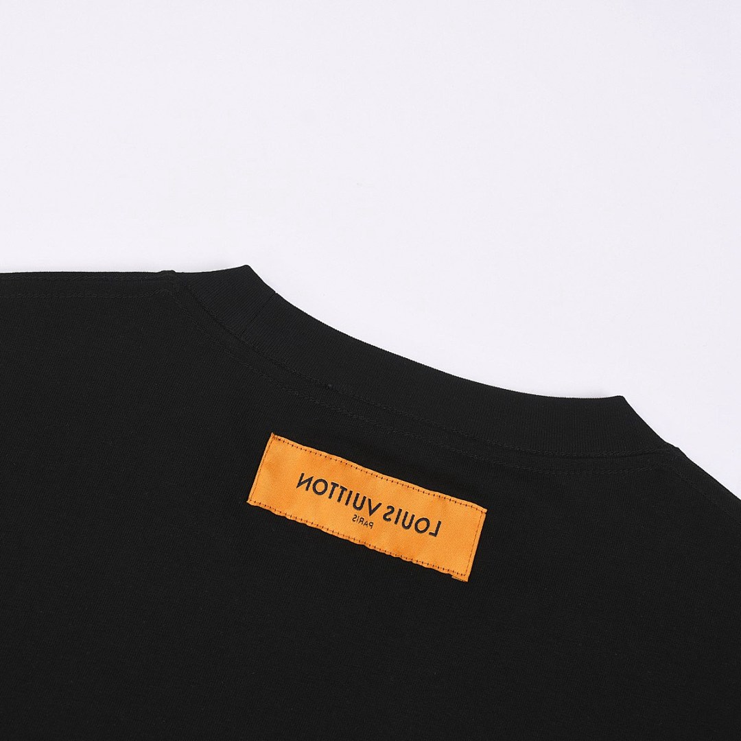 Louis Vuitton T-Shirt Style 172 detail view 1