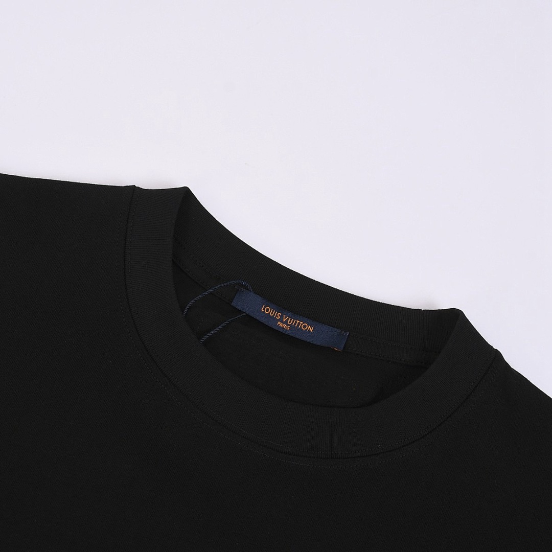 Louis Vuitton T-Shirt Style 172 detail view 4