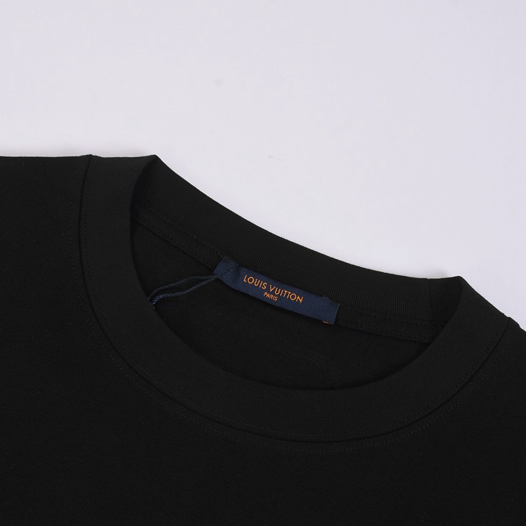 Louis Vuitton T-Shirt Style 173 detail view 5