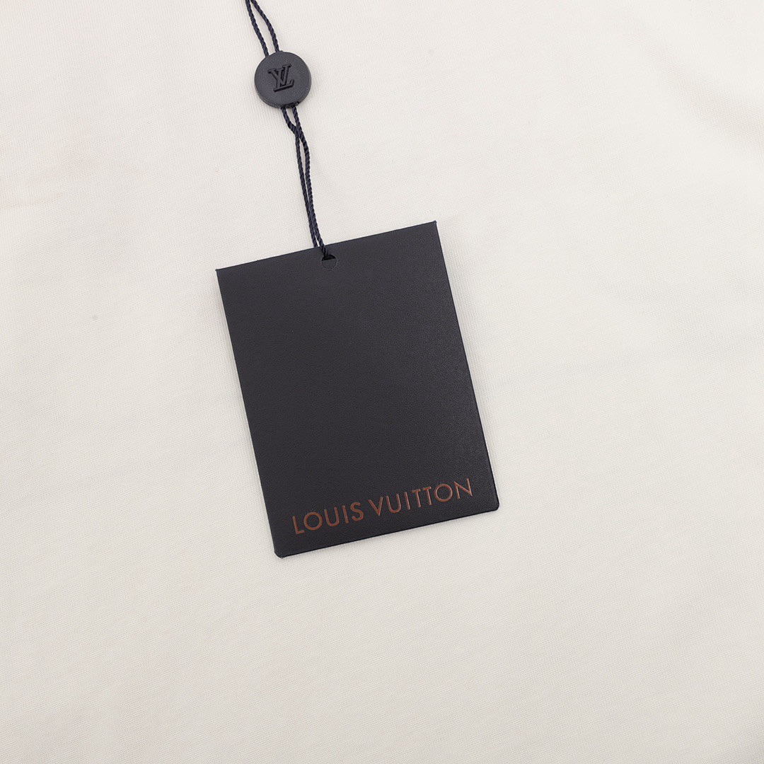 Louis Vuitton T-Shirt Style 193 detail view 3