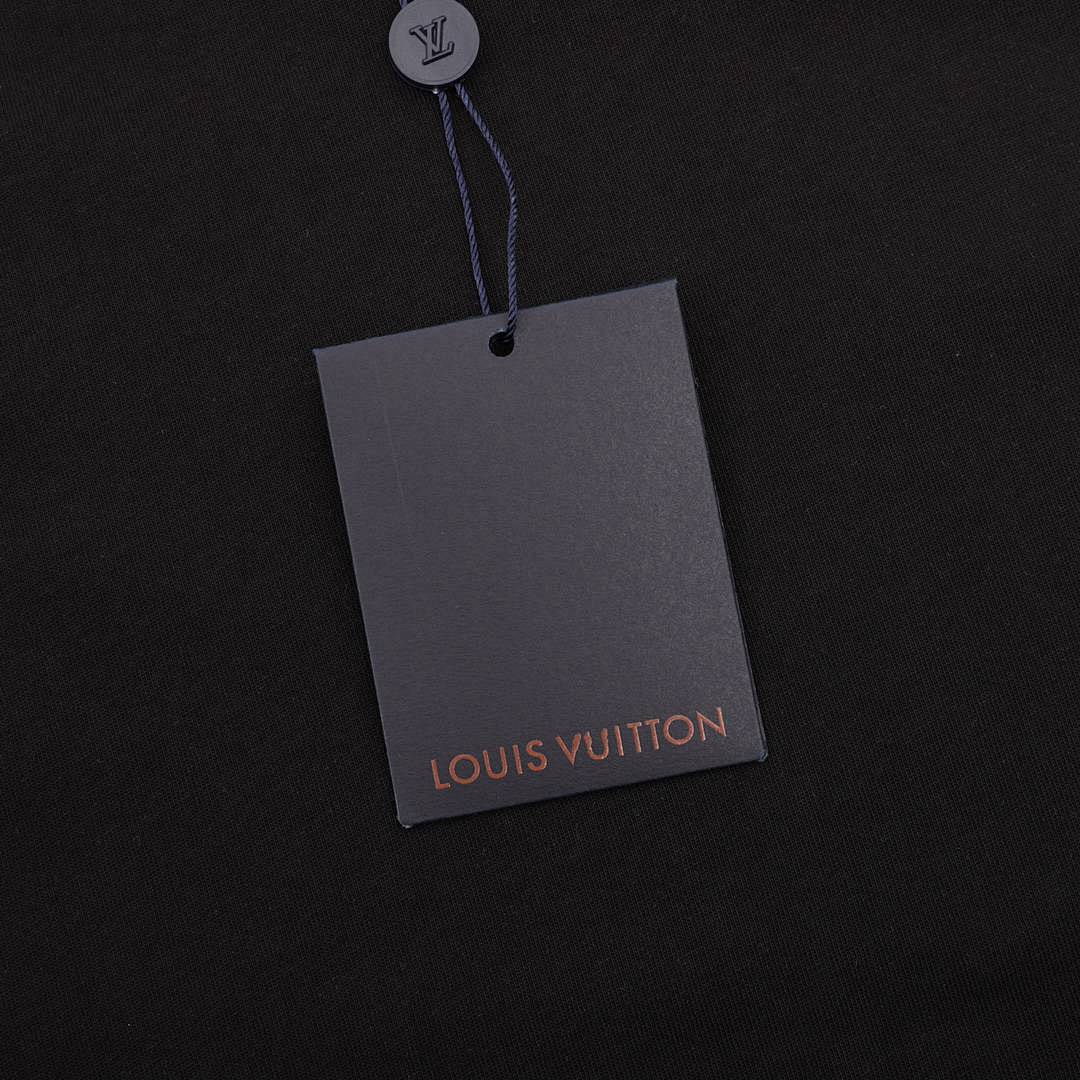 Louis Vuitton T-Shirt Style 194 detail view 7
