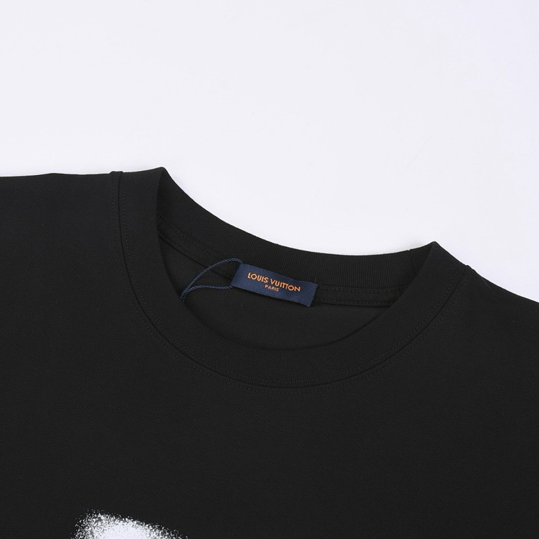 Louis Vuitton T-Shirt Style 197 detail view 5