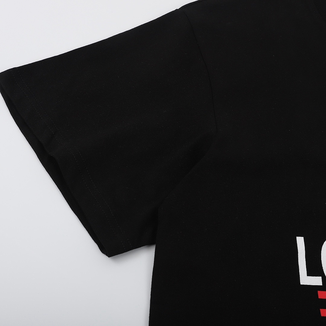 Louis Vuitton T-Shirt Style 208 detail view 3
